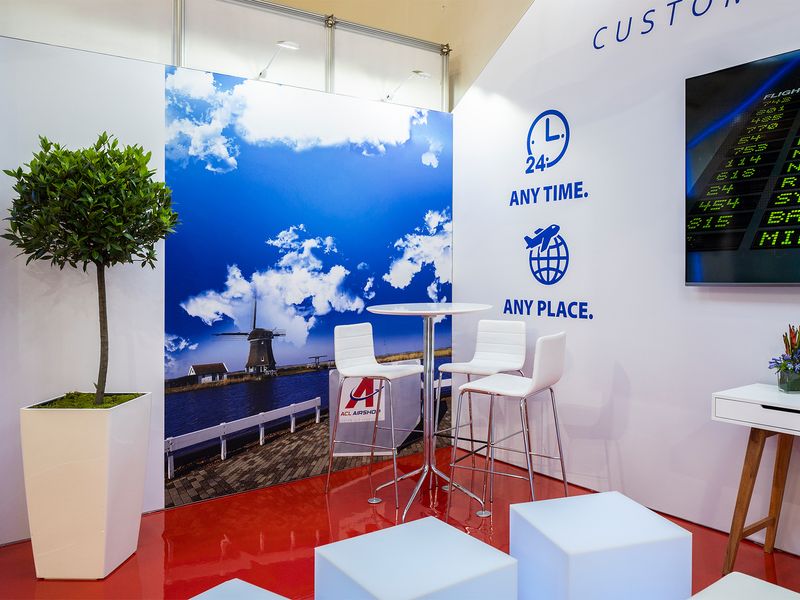 ACL Airshop open meeting area at trade show booth
