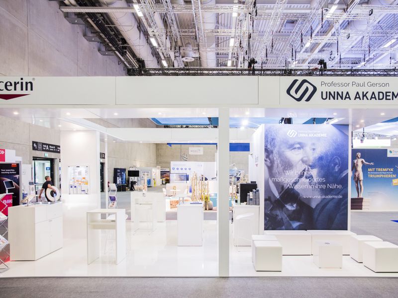 Unna Akademie Lounge auf Eucerin Messestand