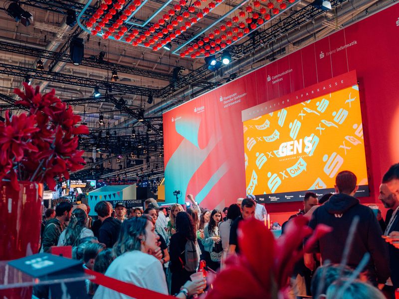 Sparkassen-Finanzgruppe Messestand auf dem OMR Festival Hambrug 2023